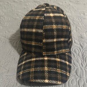Evereve Black and Brown Plaid Men's Hat